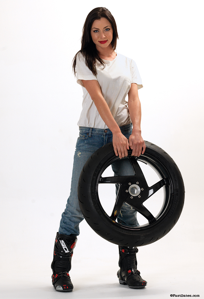 Pireli 17 inch tire