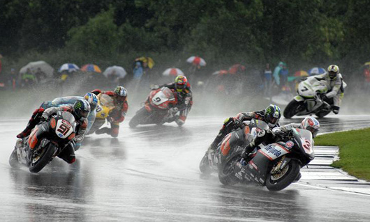 Donnington photo World Superbike rain