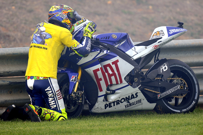 Valentino says goodbye Bye Bye Baby to Yamaha at Valencia