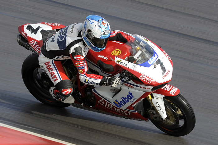 Carlos Checa