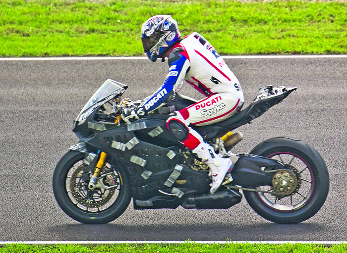 new 2012 Ducati 1199 Superbike