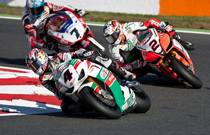 Jonthan Rea Magny-Cours photo