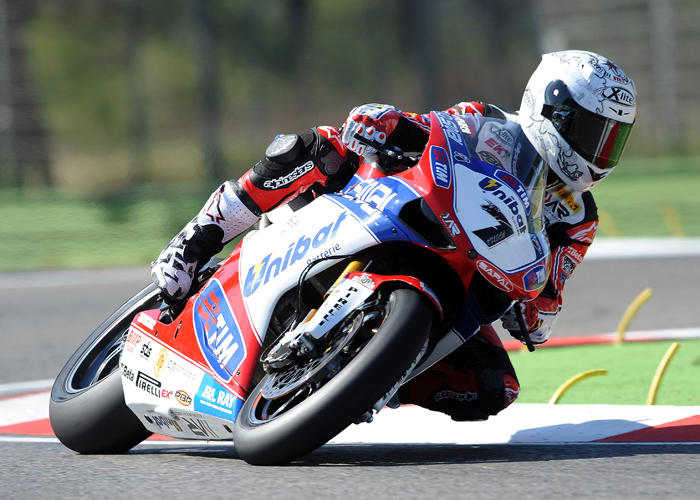 Carlos Checa