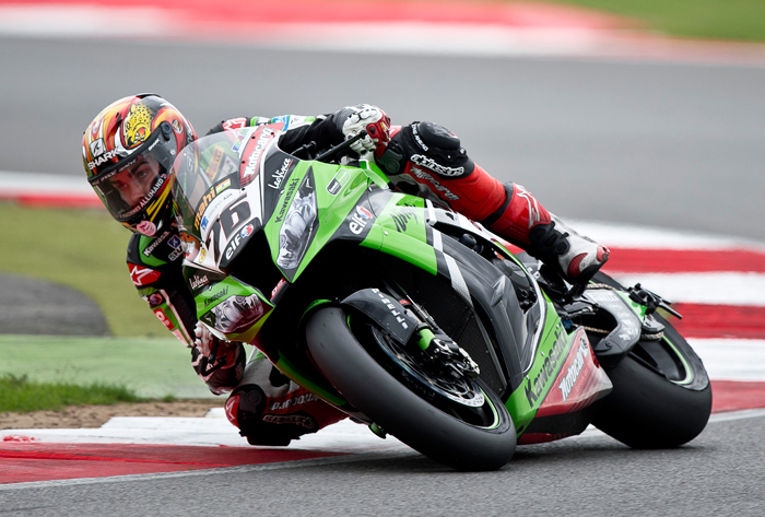 Loris Baz action race photo