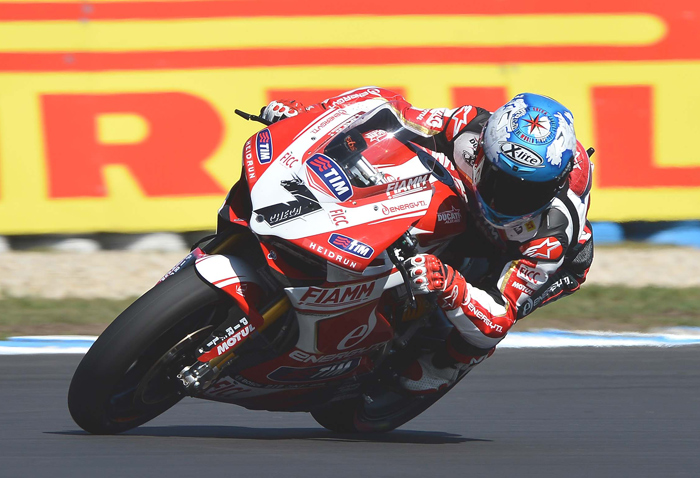 Carlos Checa superpole Phillip IslandWorld Supebike
