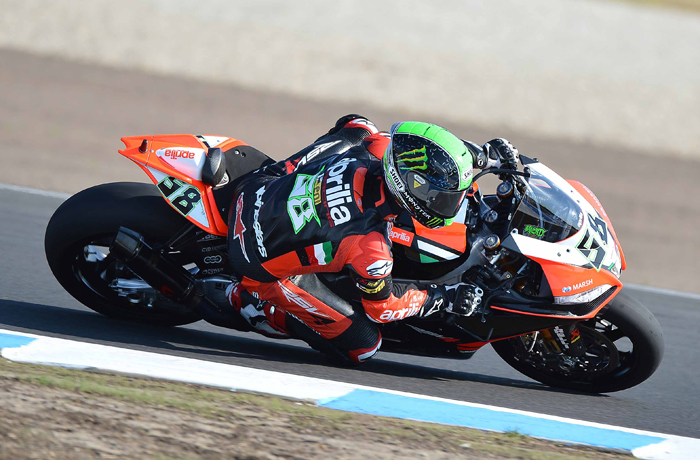 Eugene Laverty Aprilia superbike photo