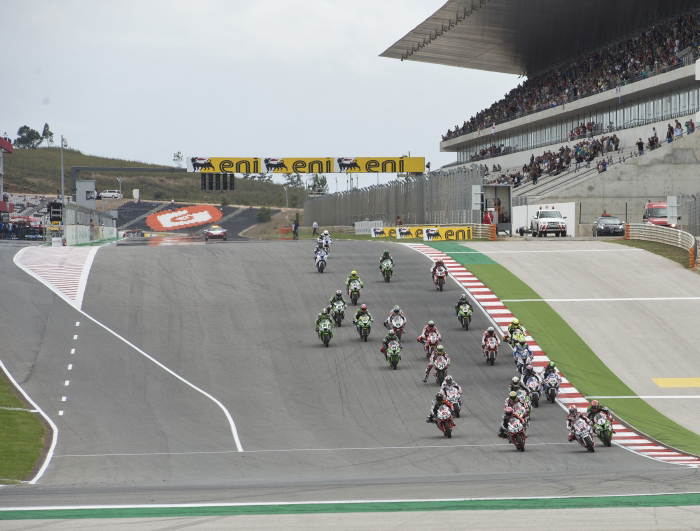 Portimao race start photo 2104 sbk