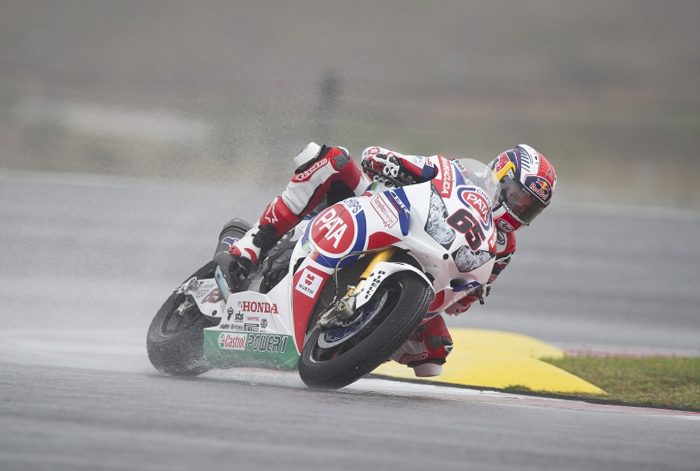 Jonthon Rea rain action SBK Portiamo photo