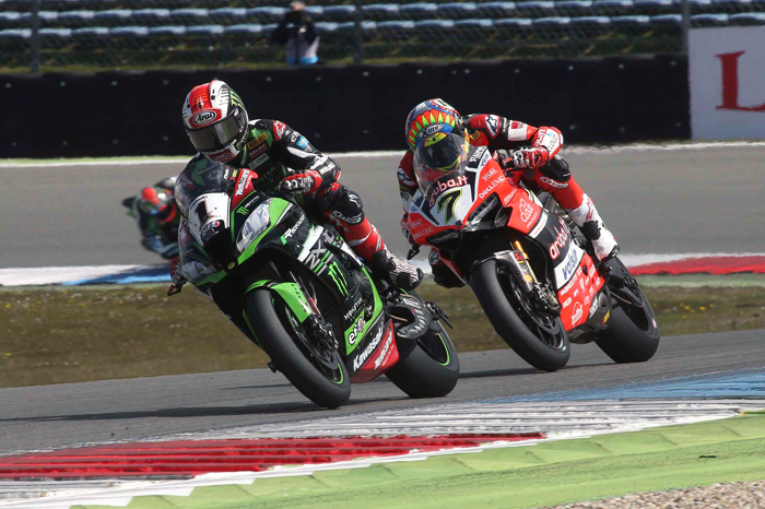 Jonthan Rea, Chaz davies, action Assen SBK World Superbike 2017