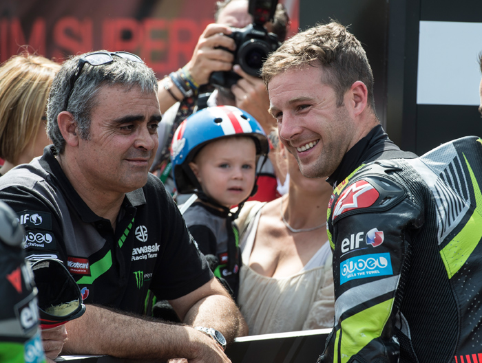 Van der mark, Jonthan Rea, Donnington SBK, race action, 2018