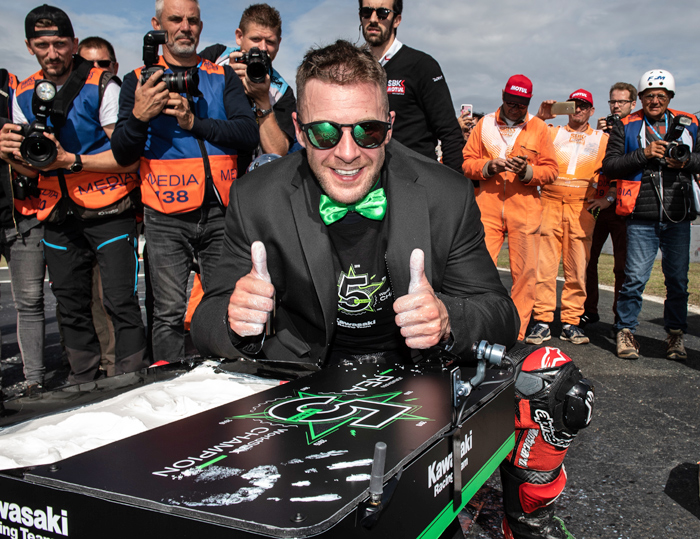Jomthan Rea race win Donnington SBK World Superbike 2019 photo picture