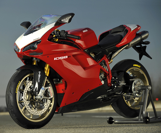 Ducati 1098R superbike photo test